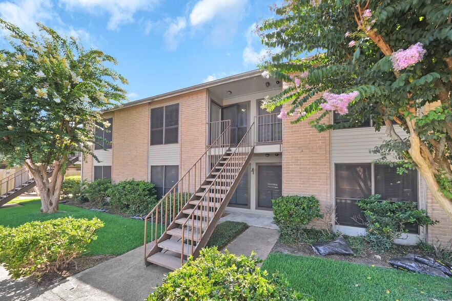 Primary Photo Of 3002 Pasadena Blvd, Pasadena Apartments For Sale