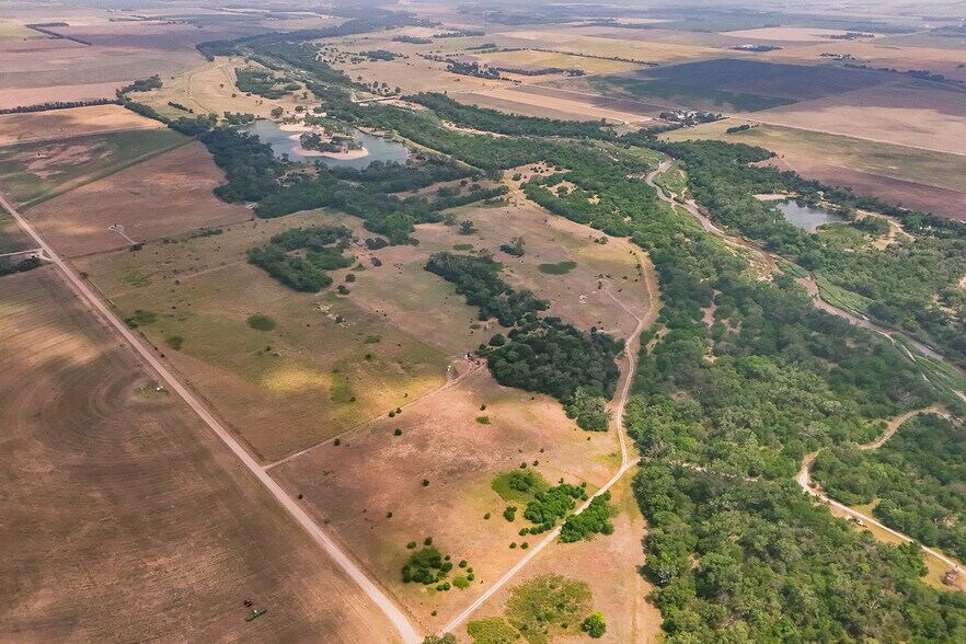 More Photos Of 9111 Long View Road, Burrton Land For Sale