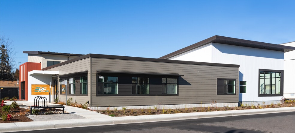 More Photos Of 1025 2nd St NW, Salem Medical For Sale