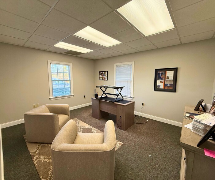 More Photos Of 206 Hillstone Dr, Jamestown Office For Lease