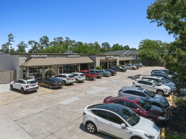 Primary Photo Of 1440 Sawdust Rd, Spring Restaurant For Sale