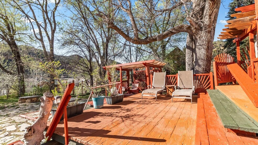 More Photos Of 295 N Main St, Glendale Hospitality For Sale