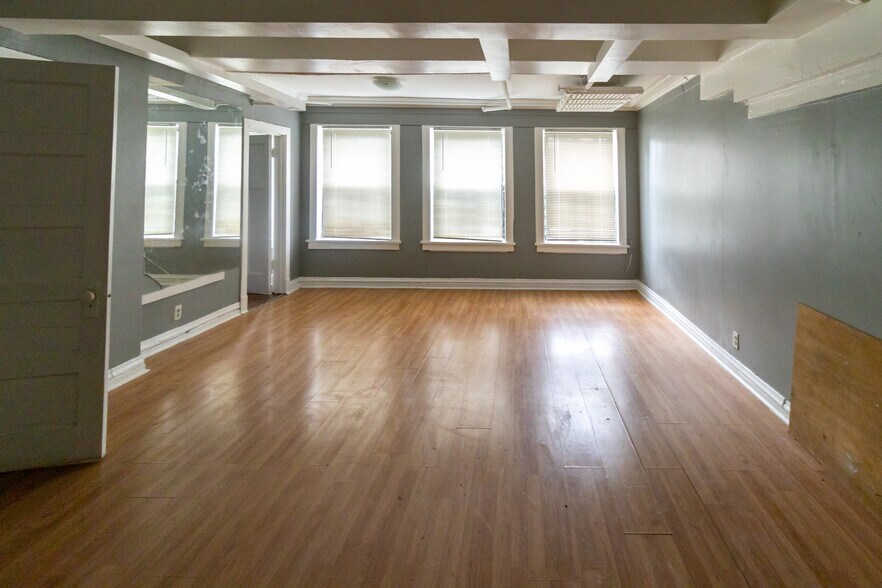 More Photos Of , Chicago Multifamily For Sale