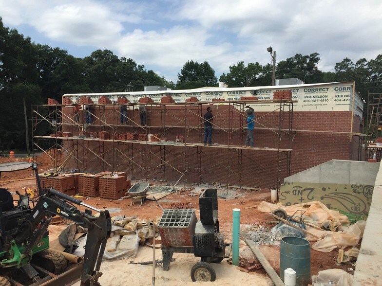 More Photos Of 2371 Hosea L Williams Dr SE, Atlanta Storefront For Sale