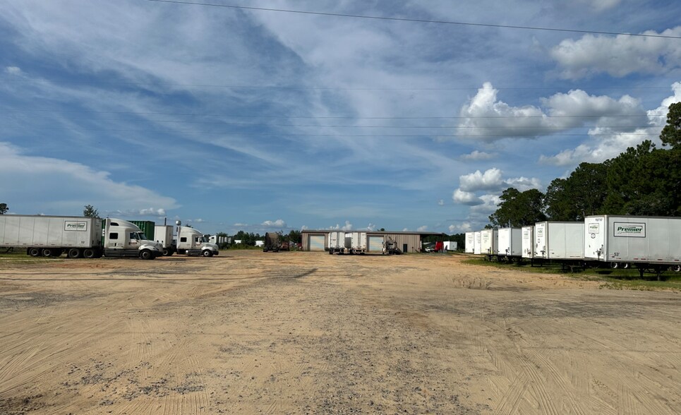 More Photos Of 869 Oakwood Dr, East Dublin Industrial For Sale