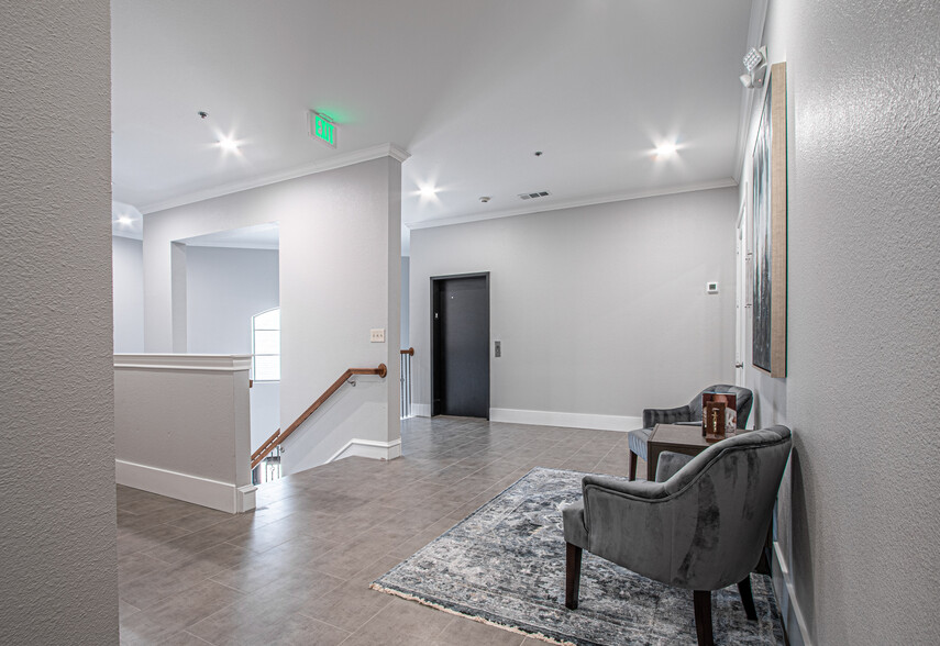 More Photos Of 2250 Pool Rd, Grapevine Office Residential For Sale