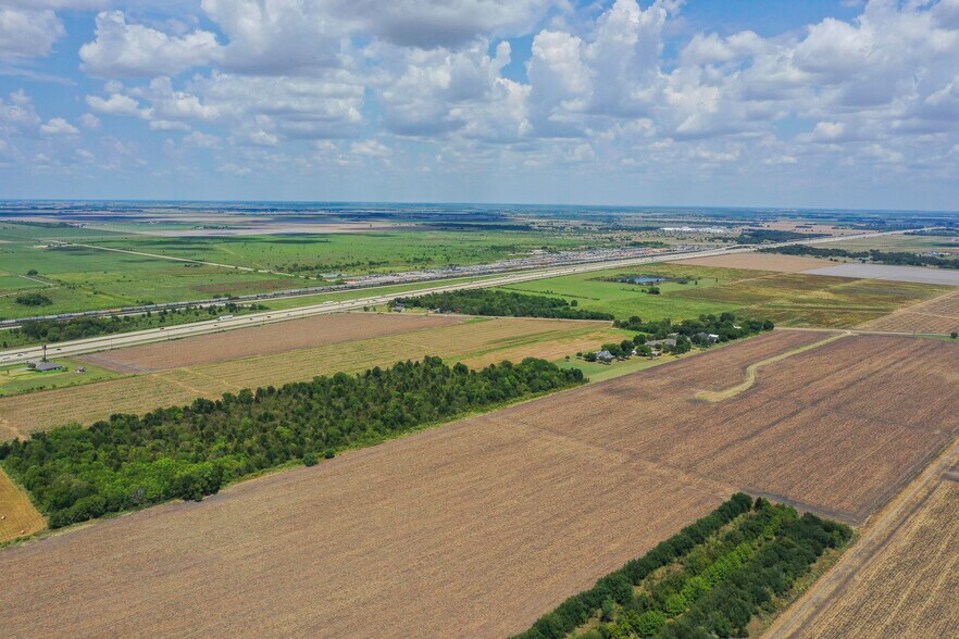 More Photos Of 1210 Darst Road, Beasley Land For Sale