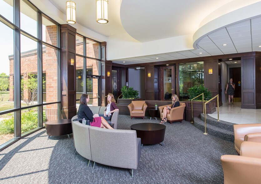 More Photos Of 175 N Patrick Blvd, Brookfield Office For Lease