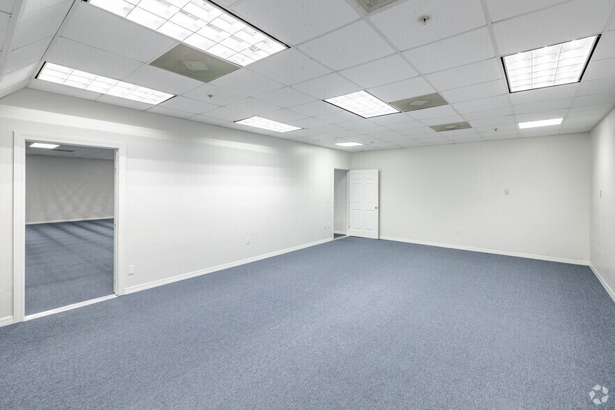 More Photos Of 2401 1st St, Fort Myers Office Residential For Sale