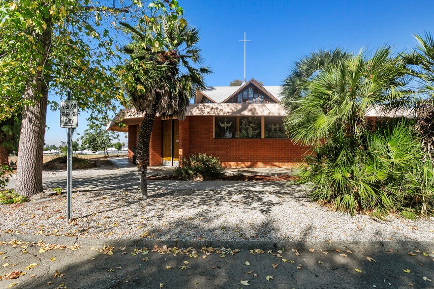 More Photos Of 7070 Palm Ave, Highland Specialty For Sale