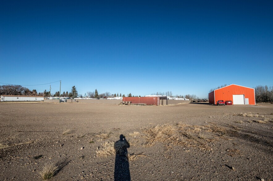 More Photos Of 4204 50 Ave, Stettler Industrial For Sale
