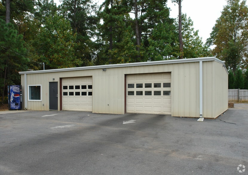 Primary Photo Of 6895 Highway 9, Inman Auto Repair For Sale