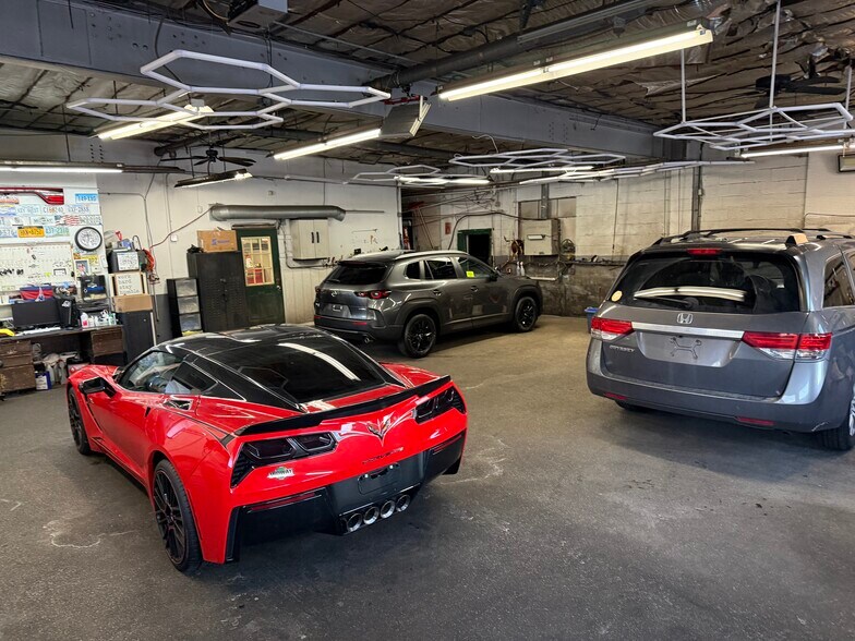 More Photos Of 415 Brockton Ave, Abington Auto Dealership For Sale