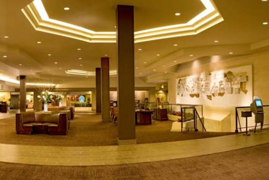 More Photos Of 777 W Convention Way, Anaheim Hotel For Lease