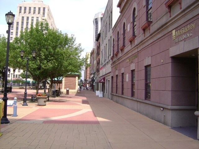 Primary Photo Of 15 SW Old State Capitol Plz, Springfield Office For Lease