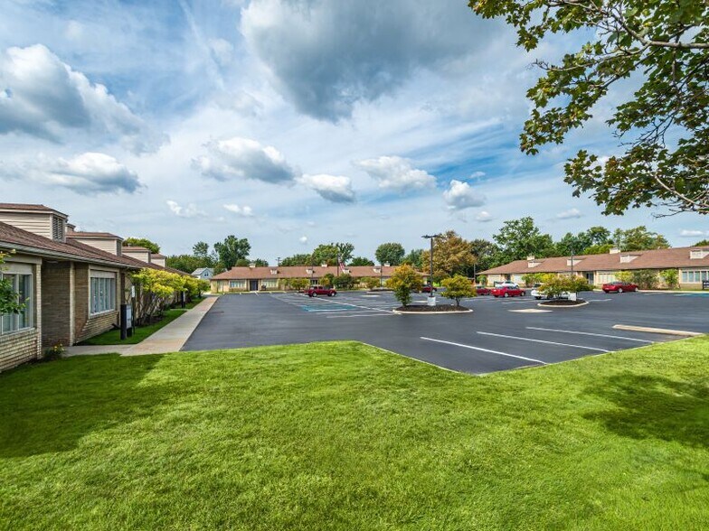 Primary Photo Of 36325-36355 Harper Ave, Clinton Township Unknown For Lease