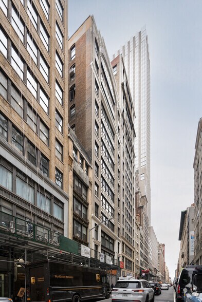 More Photos Of 19-21 W 36th St, New York Office For Lease