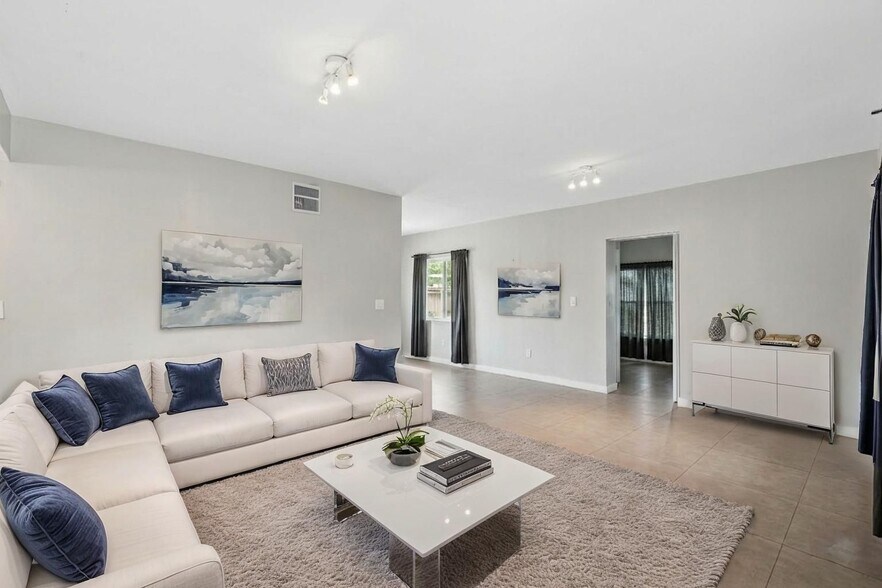 More Photos Of 435 NE 69th St, Miami Multifamily For Sale