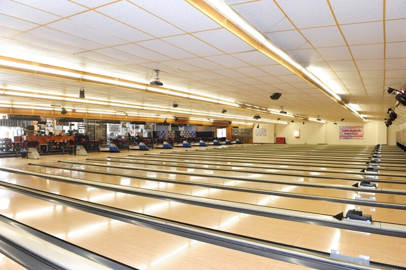 More Photos Of 109 Stockbridge Rd, Great Barrington Bowling Alley For Sale