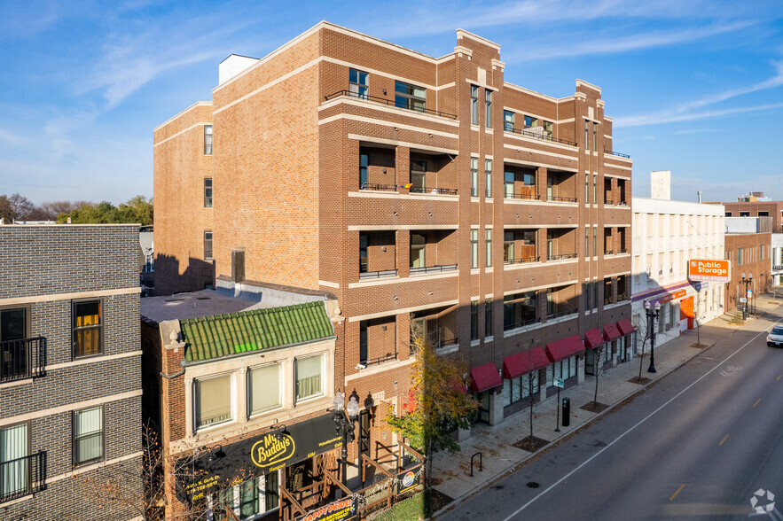More Photos Of 4420-4428 N Clark St, Chicago Apartments For Sale