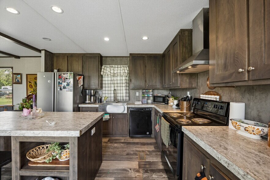More Photos Of , Azle Specialty For Sale