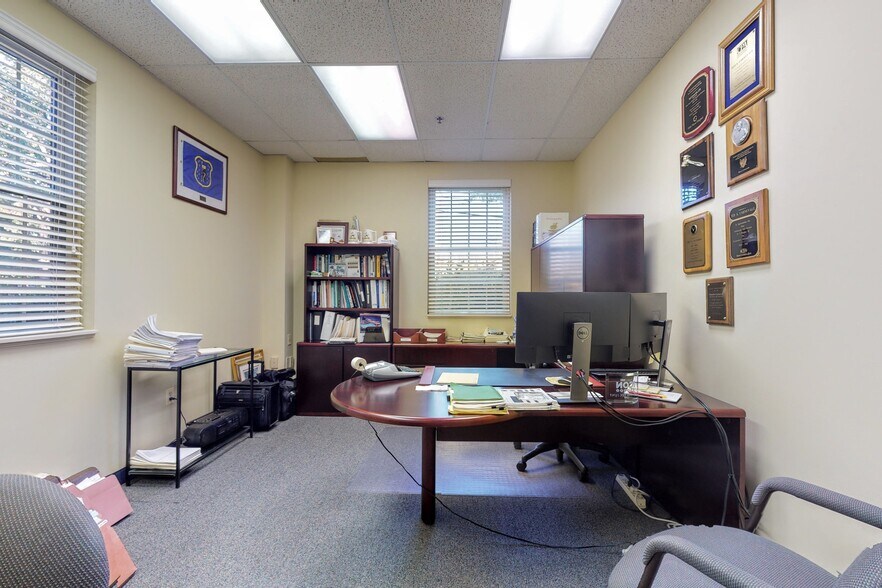 More Photos Of 2 Forest Ave, Oradell Medical For Sale