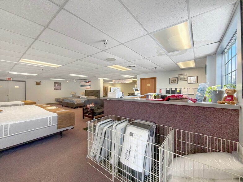 More Photos Of 850 Eisenhower Blvd, Johnstown Warehouse For Lease