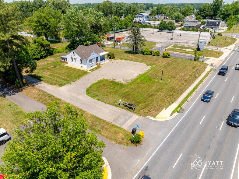More Photos Of 2976 Solomons Island Rd, Edgewater Office For Sale