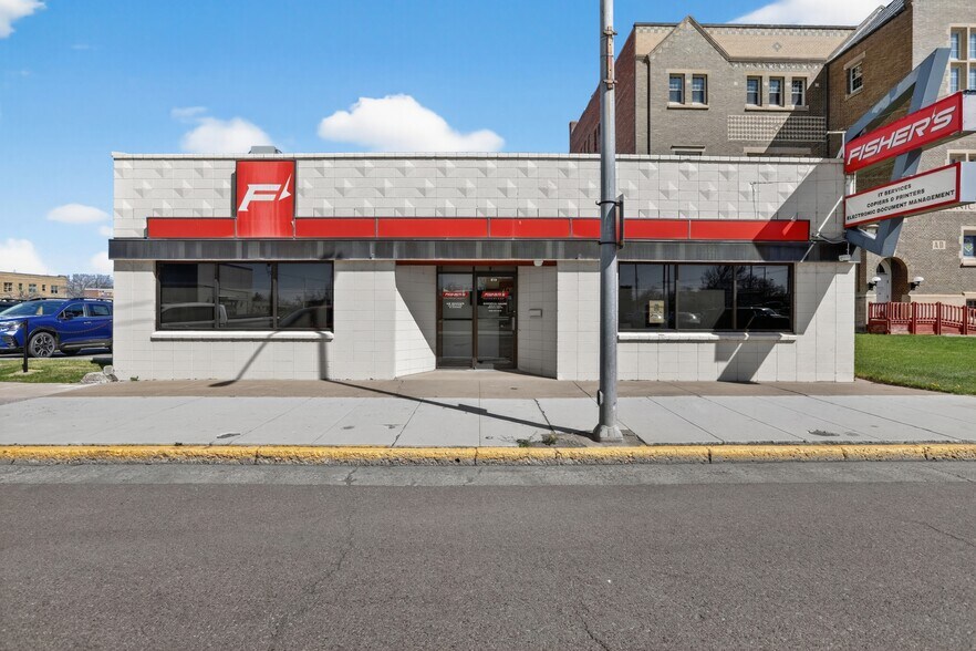 More Photos Of 819 Central Ave, Great Falls Office For Sale