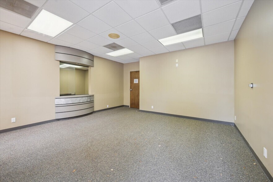 More Photos Of 6504 Memorial Dr, Texas City Medical For Sale