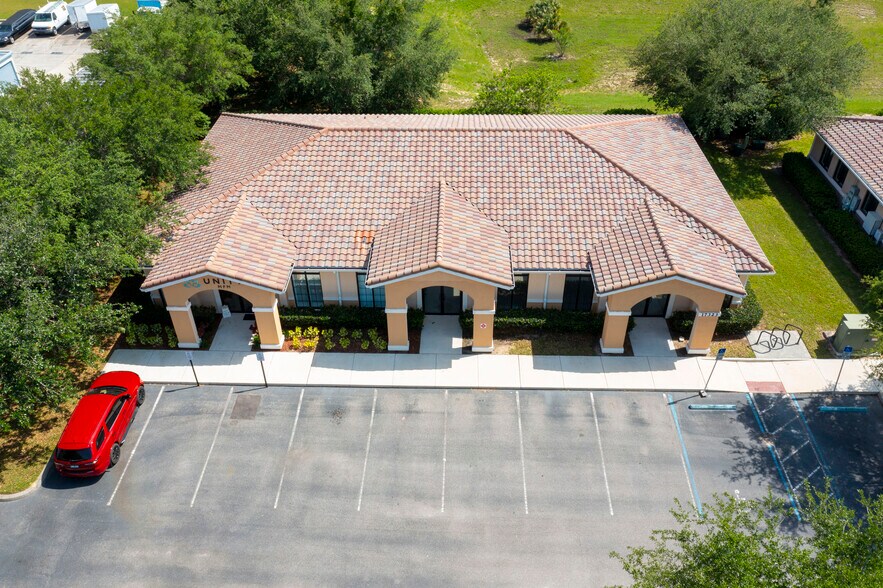 More Photos Of 17323 Pagonia Dr, Clermont Unknown For Lease