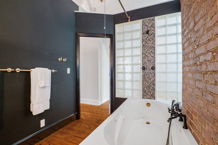 More Photos Of 462-470 2nd Ave, Troy Storefront Retail Residential For Sale