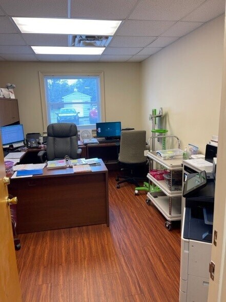 More Photos Of 701 Bluebird Blvd, Fort Valley Medical For Sale