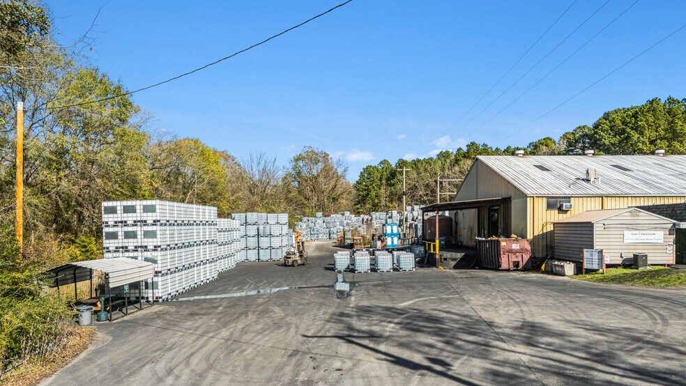More Photos Of 508 Industrial Blvd, Atlanta Industrial For Sale