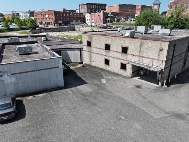 More Photos Of 319 N Renfro St, Mount Airy Warehouse For Sale