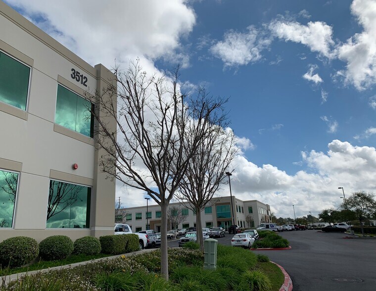 More Photos Of 3512 Seagate Way, Oceanside Manufacturing For Sale