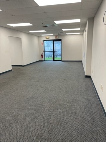 More Photos Of 12 Forge Pky, Franklin Warehouse For Lease