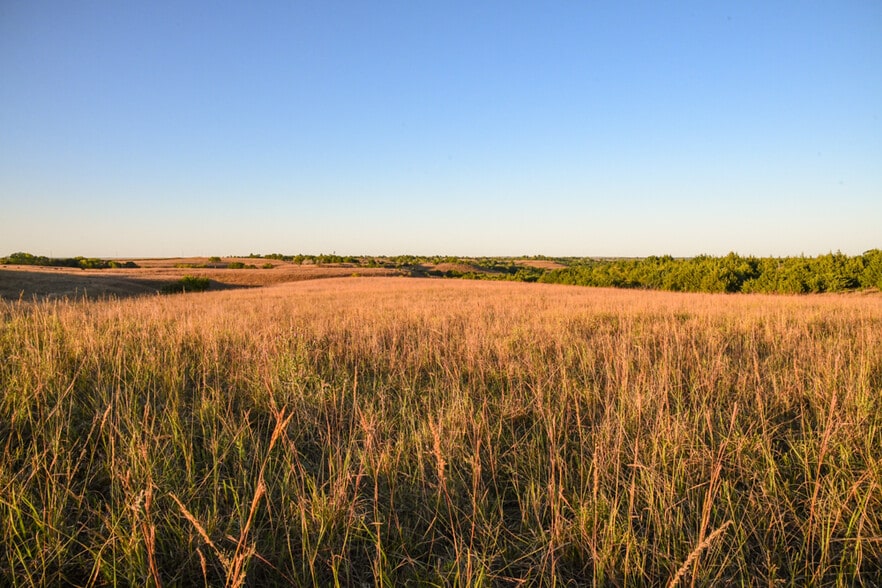 More Photos Of 0000 00000 Hi-View Dr, Manhattan Land For Sale