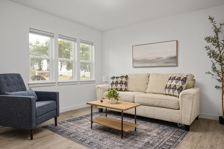 More Photos Of Ocean Rogue Inn, Rockaway Beach Hospitality For Sale