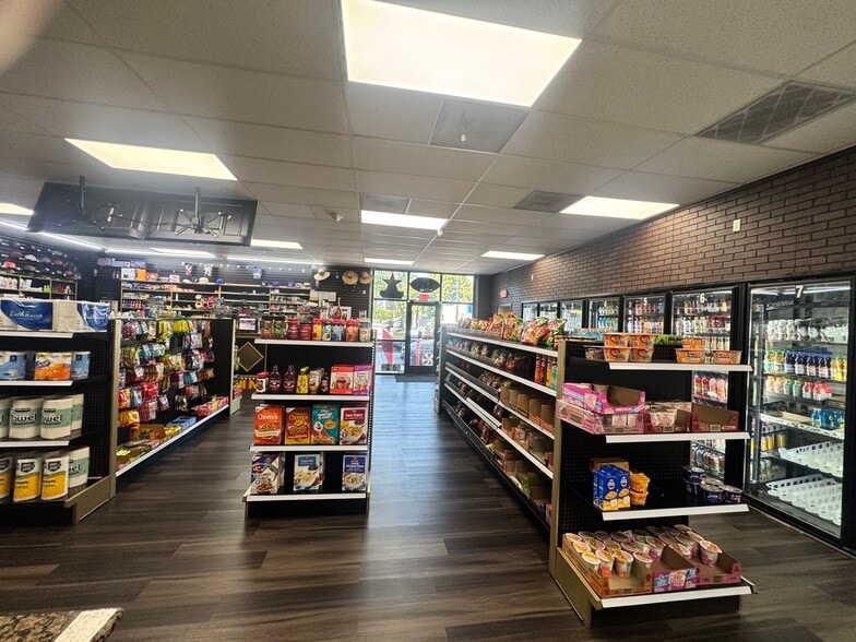 More Photos Of 405 McHenry Ave, Modesto Auto Dealership For Sale