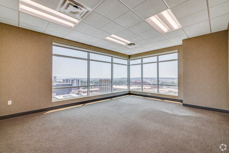 Photo of 15th Floor Ste 