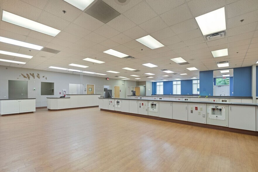 More Photos Of 1922 K M Wicker Memorial Dr, Sanford Medical For Lease