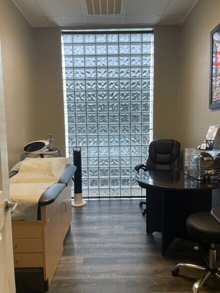 More Photos Of 2404 Smith Ranch Rd, Pearland Medical For Lease