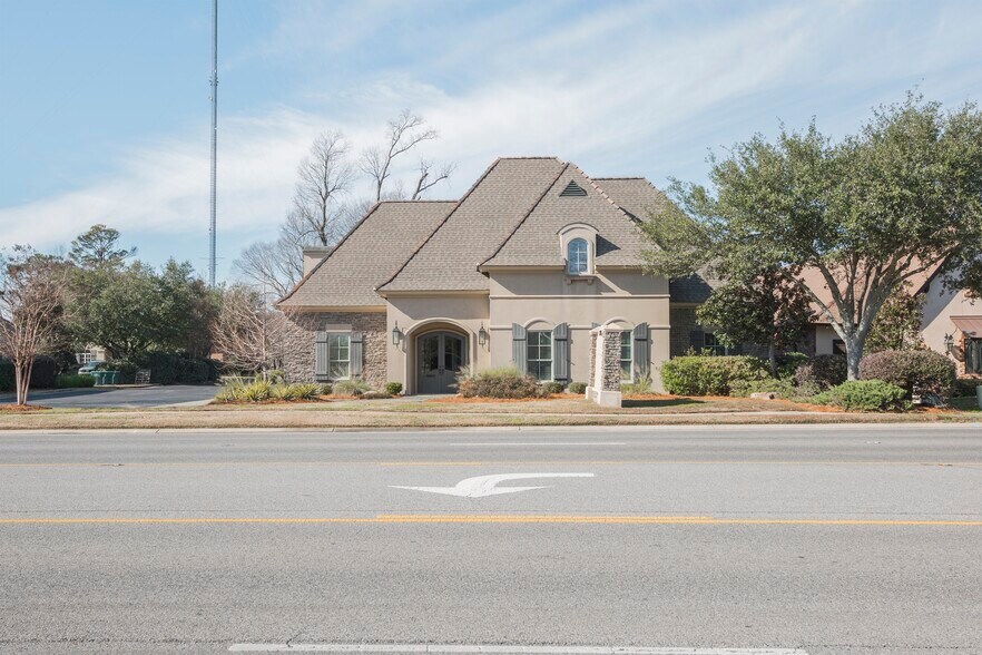 Primary Photo Of 2461 Tower Dr, Monroe Office For Lease