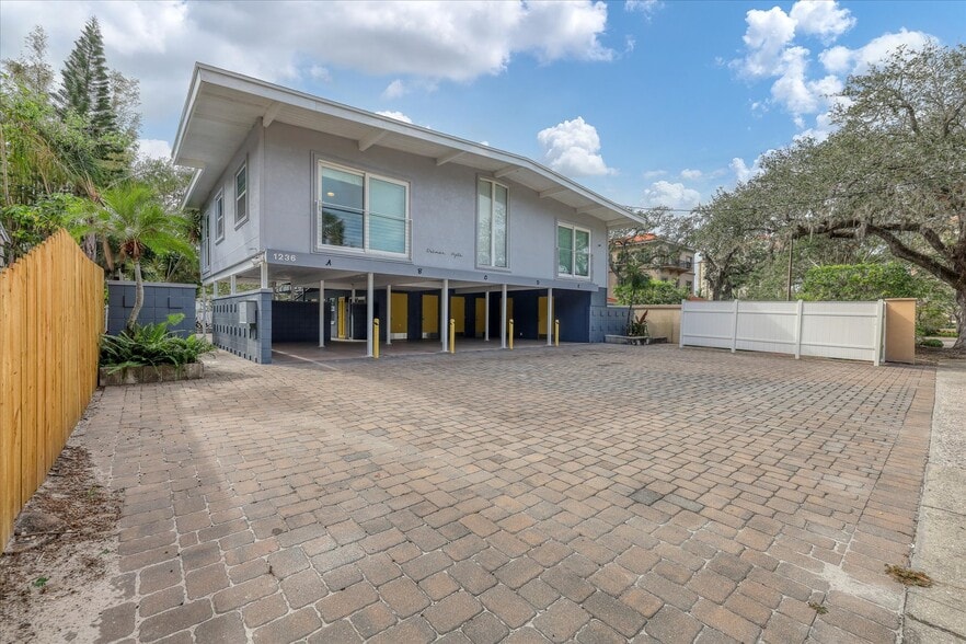 More Photos Of 1236 13th St, Sarasota Apartments For Sale