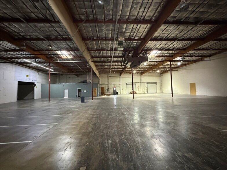 More Photos Of 4965-4969 Energy Way, Reno Light Distribution For Sale