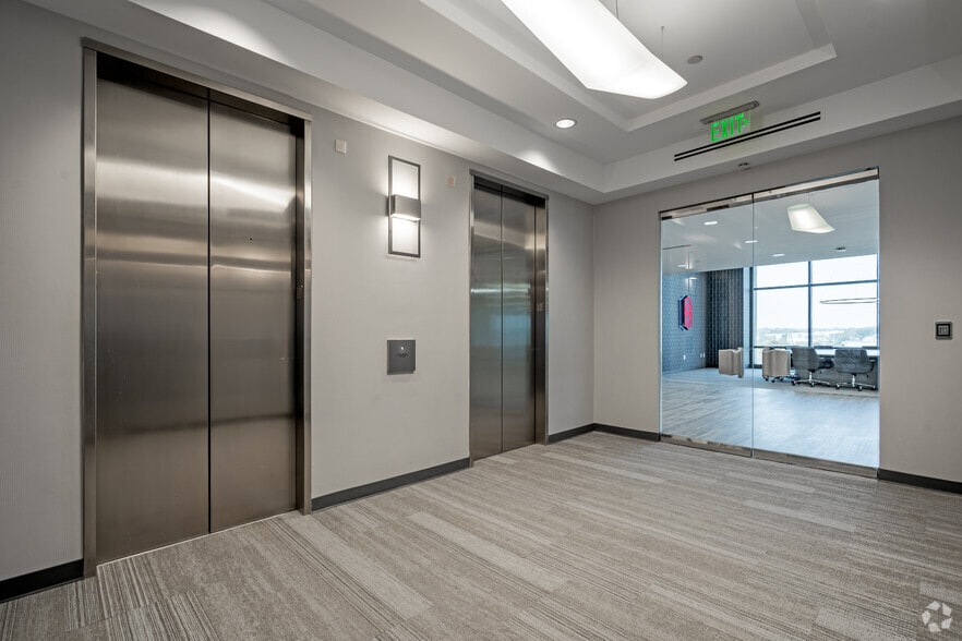 More Photos Of 1300 Parkwood Cir SE, Atlanta Office For Sale