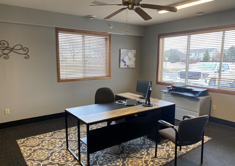 More Photos Of 11250-11258 86th Ave N, Maple Grove Office For Lease