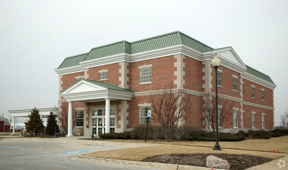 More Photos Of 9697 191st St, Mokena Office For Lease