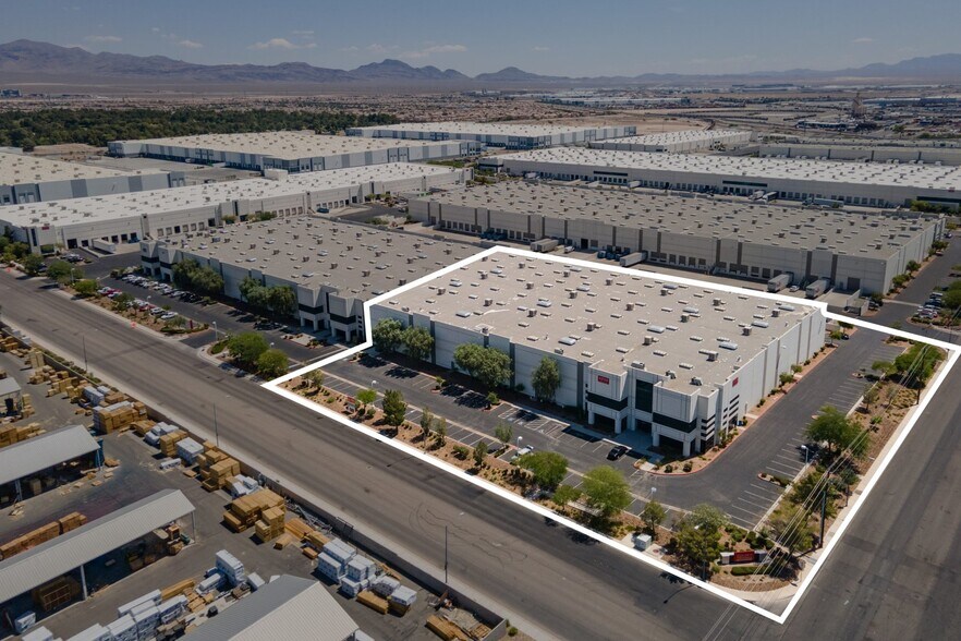 More Photos Of 4850 Statz St, North Las Vegas Manufacturing For Lease
